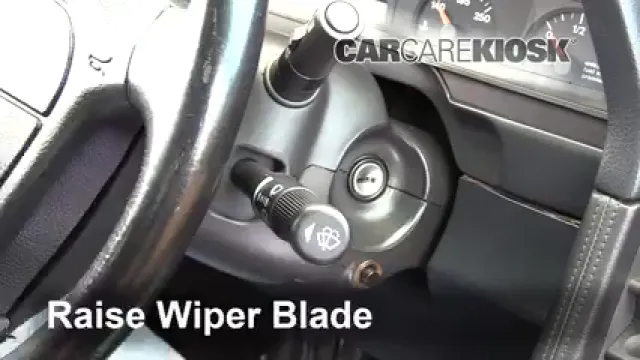 2002 Chevrolet Malibu LS 3.1L V6 Balais essuie-glace avant Changer les balais des essuie-glace